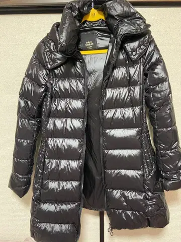 TATRAS 블랙 다운 자켓 후드 부착