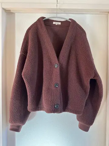 made well 다크 브라운 보아 가디건 긴팔