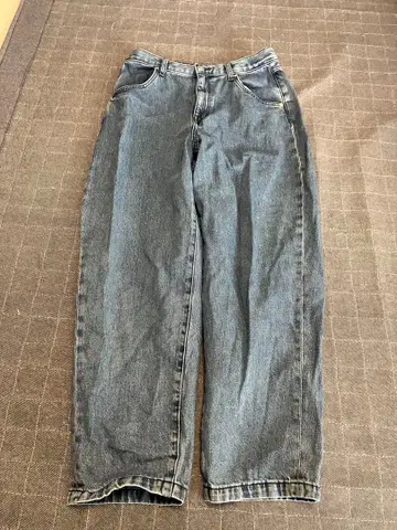 무인양품 나무 열매에서 만든 카포크 혼방 데님 배럴 팬츠