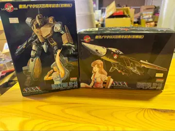 s1716 마크로스 15주년 기념 초기판 프라모델 2세트
