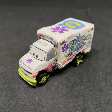 토미카 카즈 닥터 데미지 (스탠다드 타입)