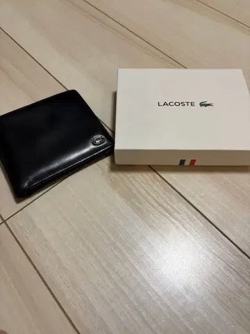 LACOSTE 블랙 접이식 지갑 박스 포함