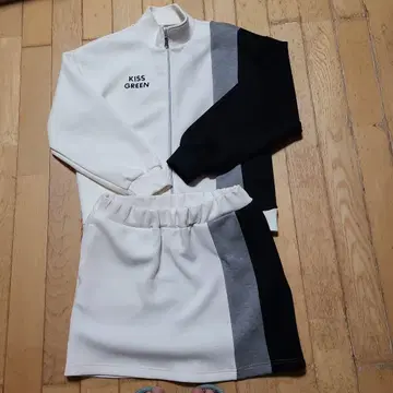 KISS GREEN 셋업 여성용