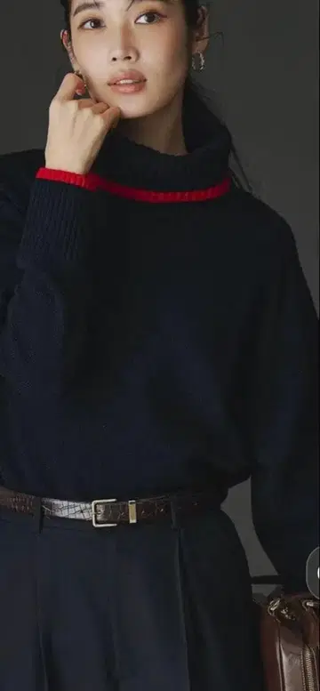 세탁 가능 ] 울 캐시미어 콤비 컬러 오프 터틀 니트