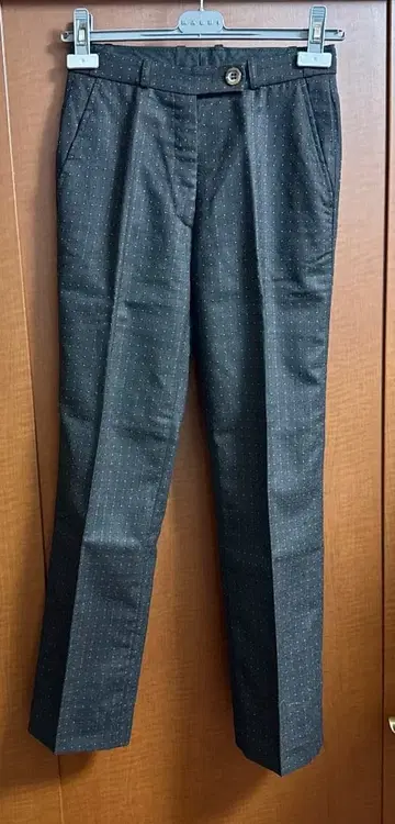 베른하르트 빌헬름 울 팬츠