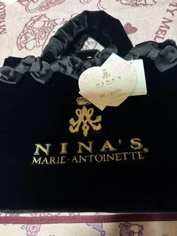 아오키 미사코 니나스 숄더백 블랙