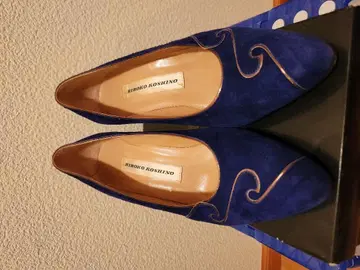 MIROKO KOSHINO 네이비 스웨이드 펌프스