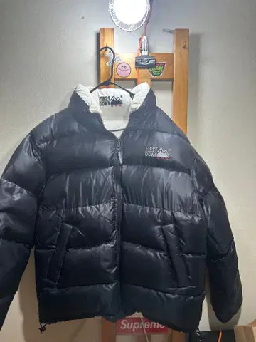 First down 드로 코드 포함 리버서블 블랙 화이트