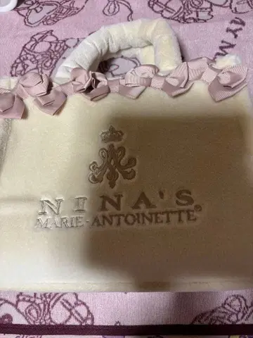 아오키 미사코 니나스 숄더백 화이트