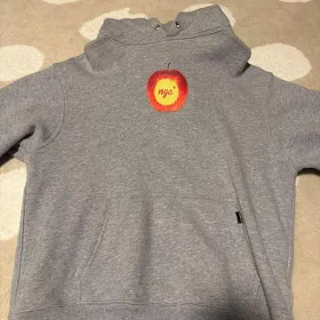 그레이 사과 로고 풀오버 후드티