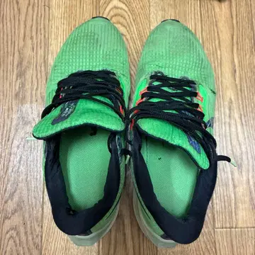 그린 컬러 러닝화