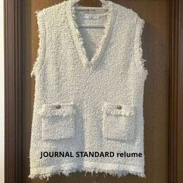 화이트 V넥 베스트 F 사이즈