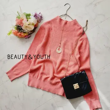 새상품급*뷰티 앤 유스*코튼 캐시미어 꽈배기 하이넥 니트