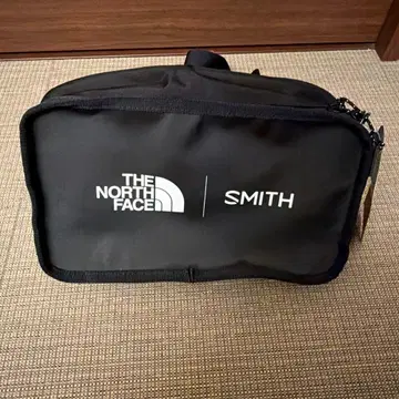 THE NORTH FACE 스미스 바디백 블랙