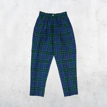 청록색 체크 무늬 슬랙스