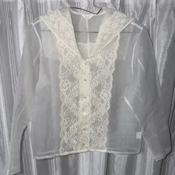 MILK 레이스 부착 세일러 카라 셔츠