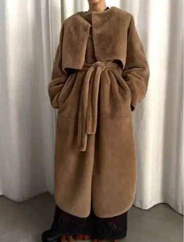 AMERI MANY WAY USEFUL BOA COAT