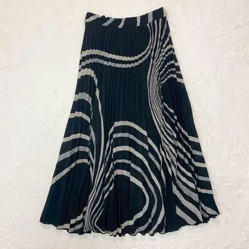롱 플리츠 스커트 플레어 허리밴딩 여유 편안함 얇은 소재 개성있는