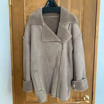 미라 오웬 무스탕 라이더 자켓