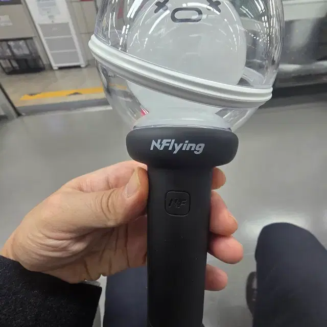 엔플라잉 응원봉 엔피봉 양도합니다