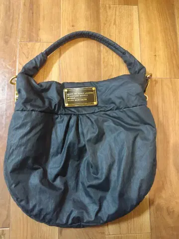 마크 바이 마크 제이콥스 숄더백 블랙