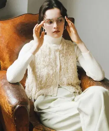 미사용 새상품 sense of place 스트레치 리브 하이넥 스웨터