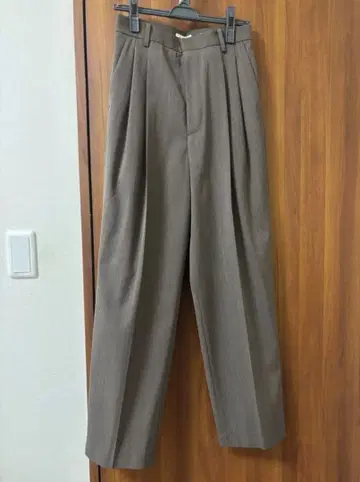 Steven Alan 프론트 턱 트라우저