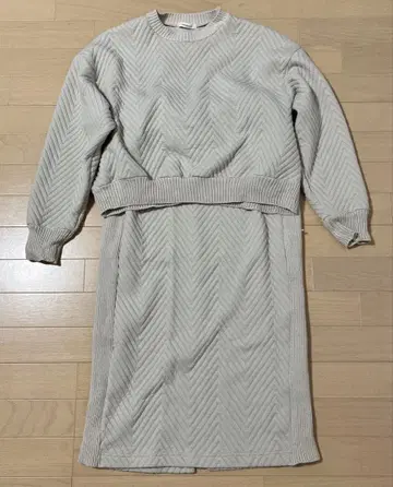 OPAQUE.CLIP 오파크 클립 니트 셋업