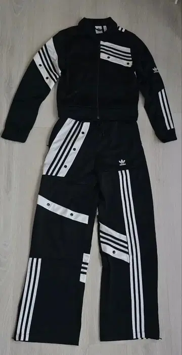 레어 아디다스 오리지널 다니엘 카타리 상하의 BLACKPINK 제니 착용