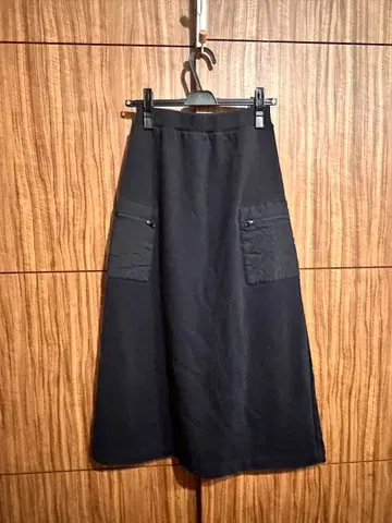 AZUL 블랙 플레어 스커트 M