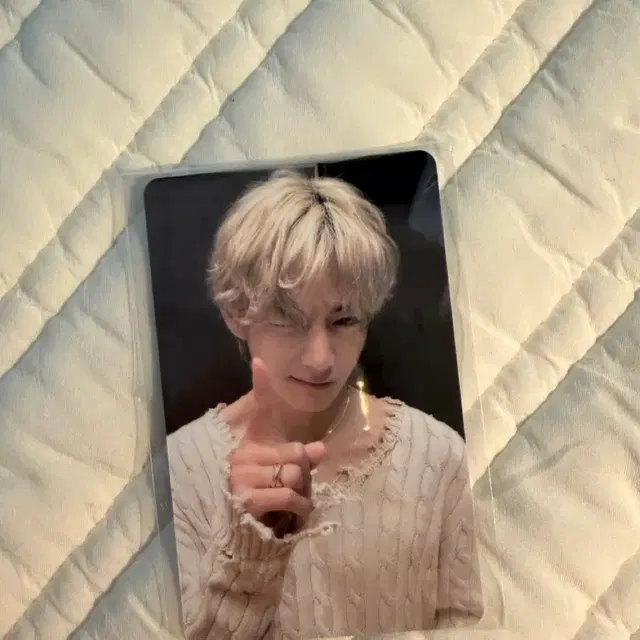 방탄소년단 BTS 뷔 V Layover 미공개 PVC 포카 양도