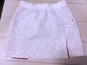 뉴발란스 스커트 화이트 레오파드 무늬