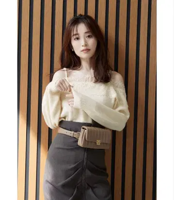 snidel 레이스 트리밍 니트 풀오버