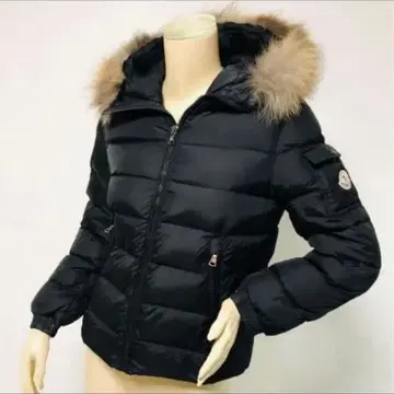 MONCLER 블랙 다운 자켓 후드 부착