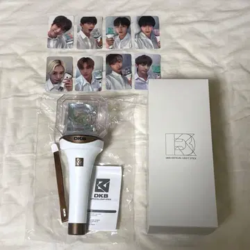 DKB 공식 응원봉 트레이딩 카드 포함