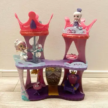 샵킨즈 해피 플레이스 로얄 트렌드 인형의 집 잡화와 2체 포함