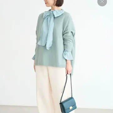 울 캐시미어 겨드랑이 슬릿 크루넥 풀오버