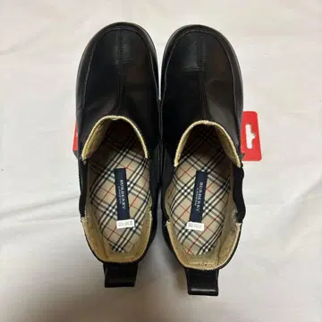 블랙 가죽 슬립온 22.0EE