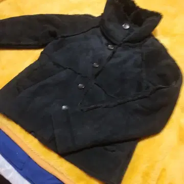 블랙 무스탕 코트 퍼 카라 부착