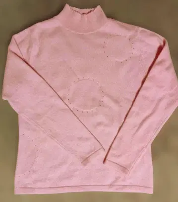 캐시미어 100% 긴팔 하이넥 스웨터 M 사이즈