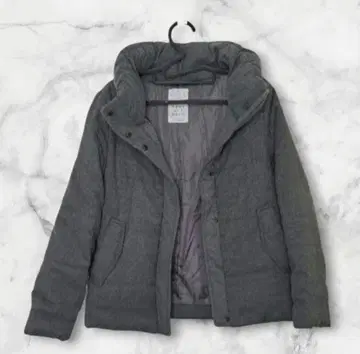 하이픈월드 갤러리 그레이 다운 자켓