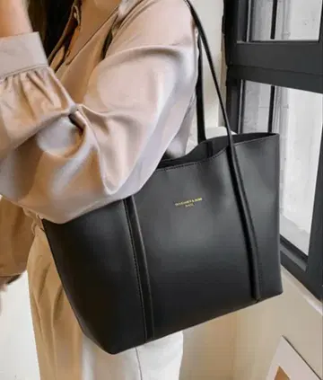 여성용 토트백 A4 수납 가능
