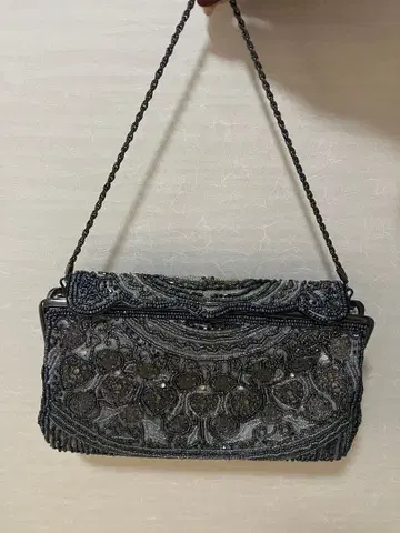 비즈 자수 클러치백 블랙/실버