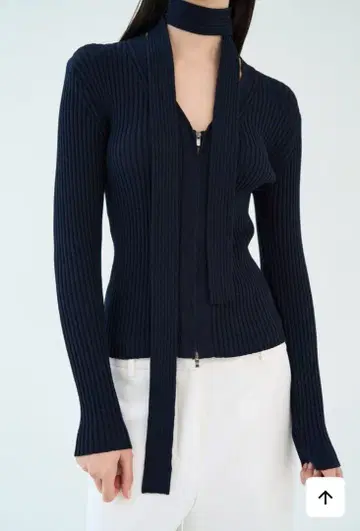 새상품 블라썸 h 컴퍼니 V-NECK ZIPUP CARDIGAN