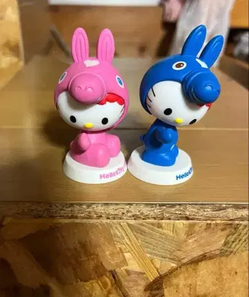 헬로키티 로디 피규어 2체 세트