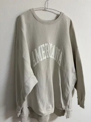 AMERICANA 베이지 오버 사이즈 맨투맨