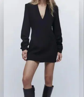 zara 블랙 V넥 미니 원피스