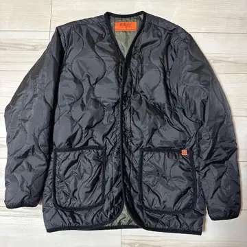 새상품급 유니버셜 오버롤 블랙 퀼팅 자켓 M 사이즈