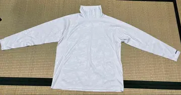 OAKLEY 화이트 터틀넥 셔츠