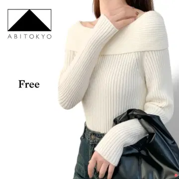 인기 새상품급 ABITOKYO 오프숄더 니트 화이트 페미닌 걸리시